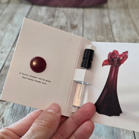 Women's Christian Siriano Samples - Picture 5 of 5